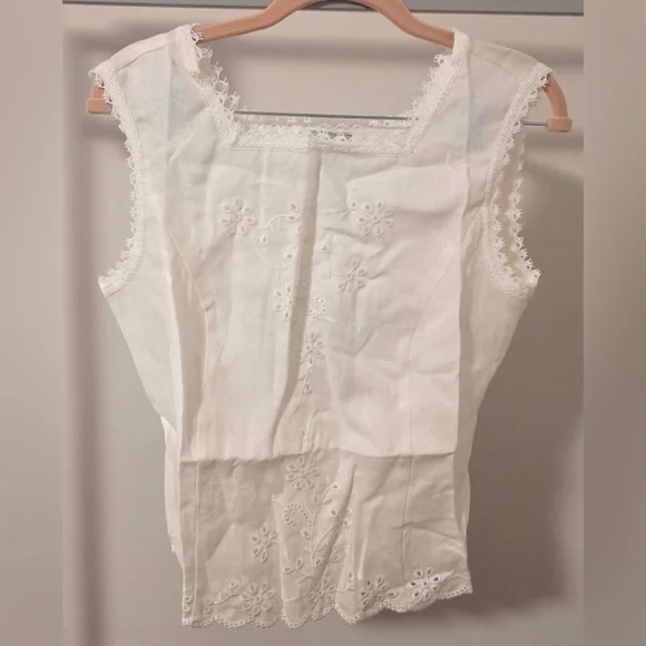 Reformation Lorie Linen top NWOT, size 6 - Picture 5 of 7